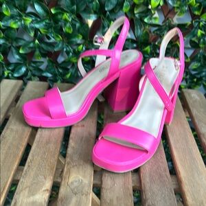 Dream Pairs Pink Chunky Heeled Sandals
